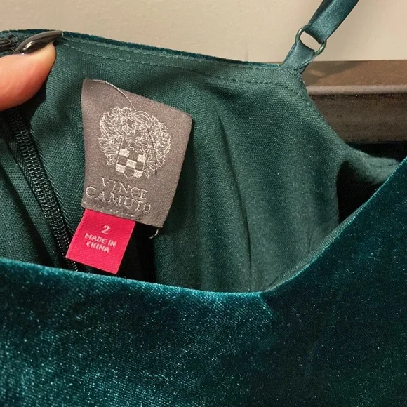 Velvet green full length Vince Camuto dress formal prom - Picture 4 of 6